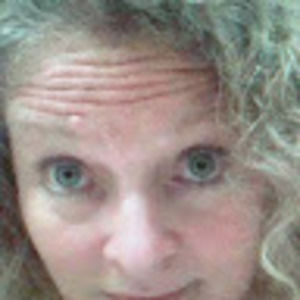 Meet your Posher, Iris